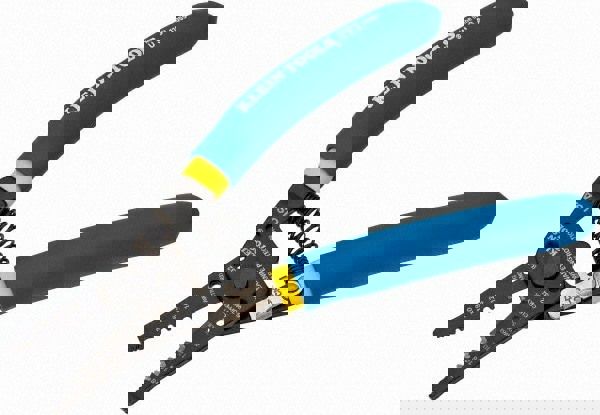 Wire Stripper: 18 AWG Solid & 20 AWG Stranded, 10 AWG Solid & 12 AWG Stranded Max Capacity